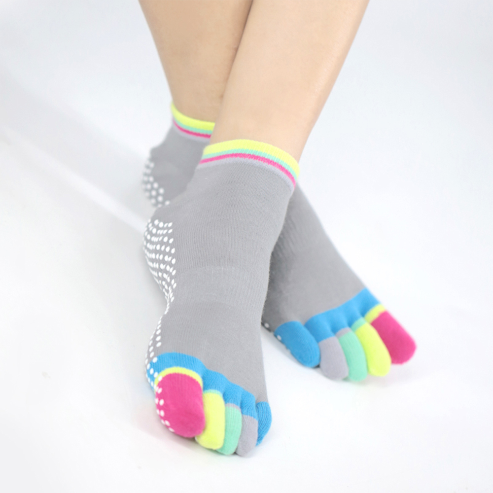 Bunte Yoga-Socken mit fünf Zehen